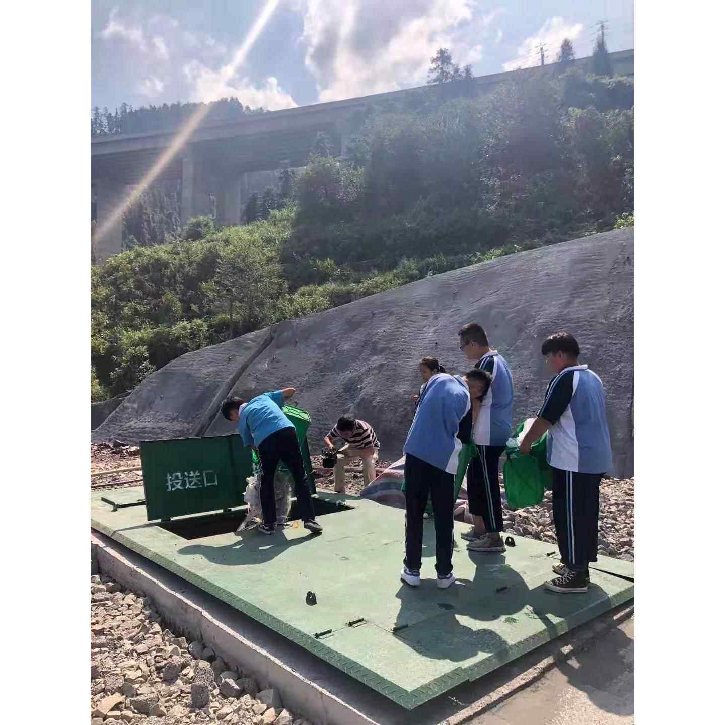 地埋式垃圾站厂家现货自动升降式垃圾压缩站垃圾中转站