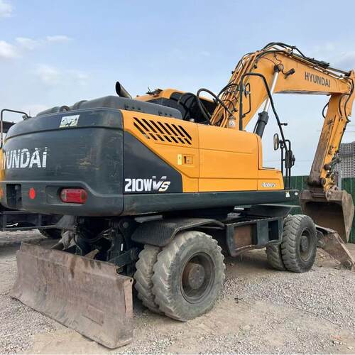 现代R210VS轮式挖掘机 HYUNDAI 210W-9 wheel excavator 中型挖机