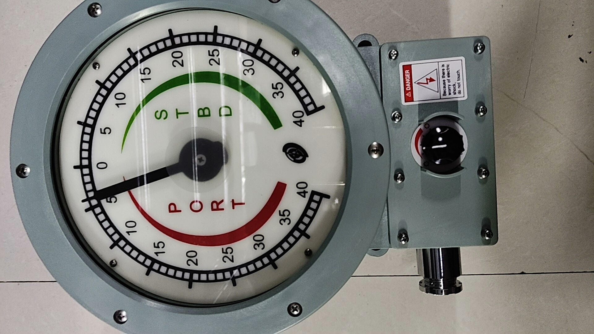 RUDDER ANGLE INDICATOR DWR-300