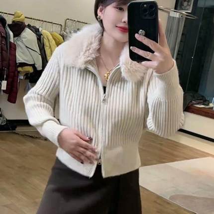 2025名媛风气质双拉链毛毛领针织外套女秋冬时髦减龄宽松短款上衣