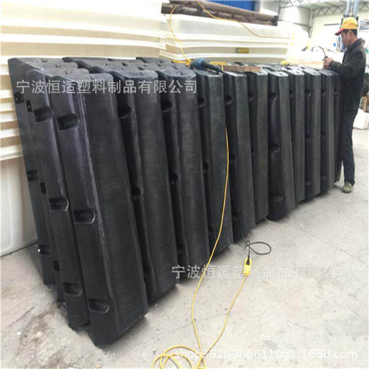 恒适推荐水上拦污浮排按客户要求开发1180*40*400浮体水上浮漂
