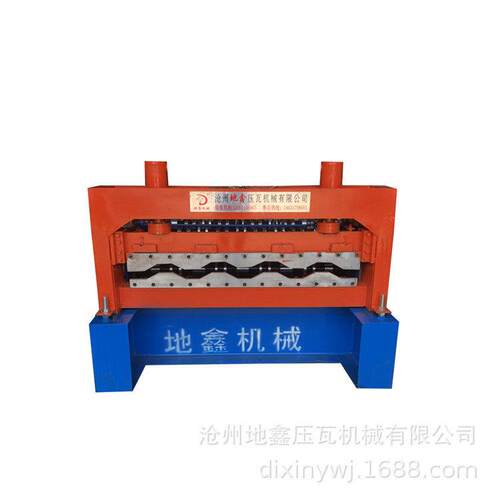 定制4峰活动厢房侧板成型机 集装箱板设备 车厢瓦楞板机器