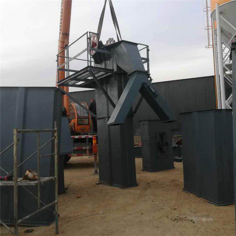 铸造砂用的垂直上料机振动料斗NE斗提提升机粮食上仓斗式提升机