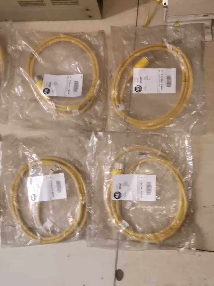 889M-F12X9AE-2多条，打包带走优惠多多。