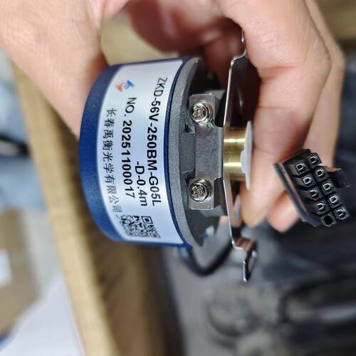 原装ZKD-56V-250BM-G05L-D-0.4m编码器-56V-102.4BM-G05L-D-0.4m
