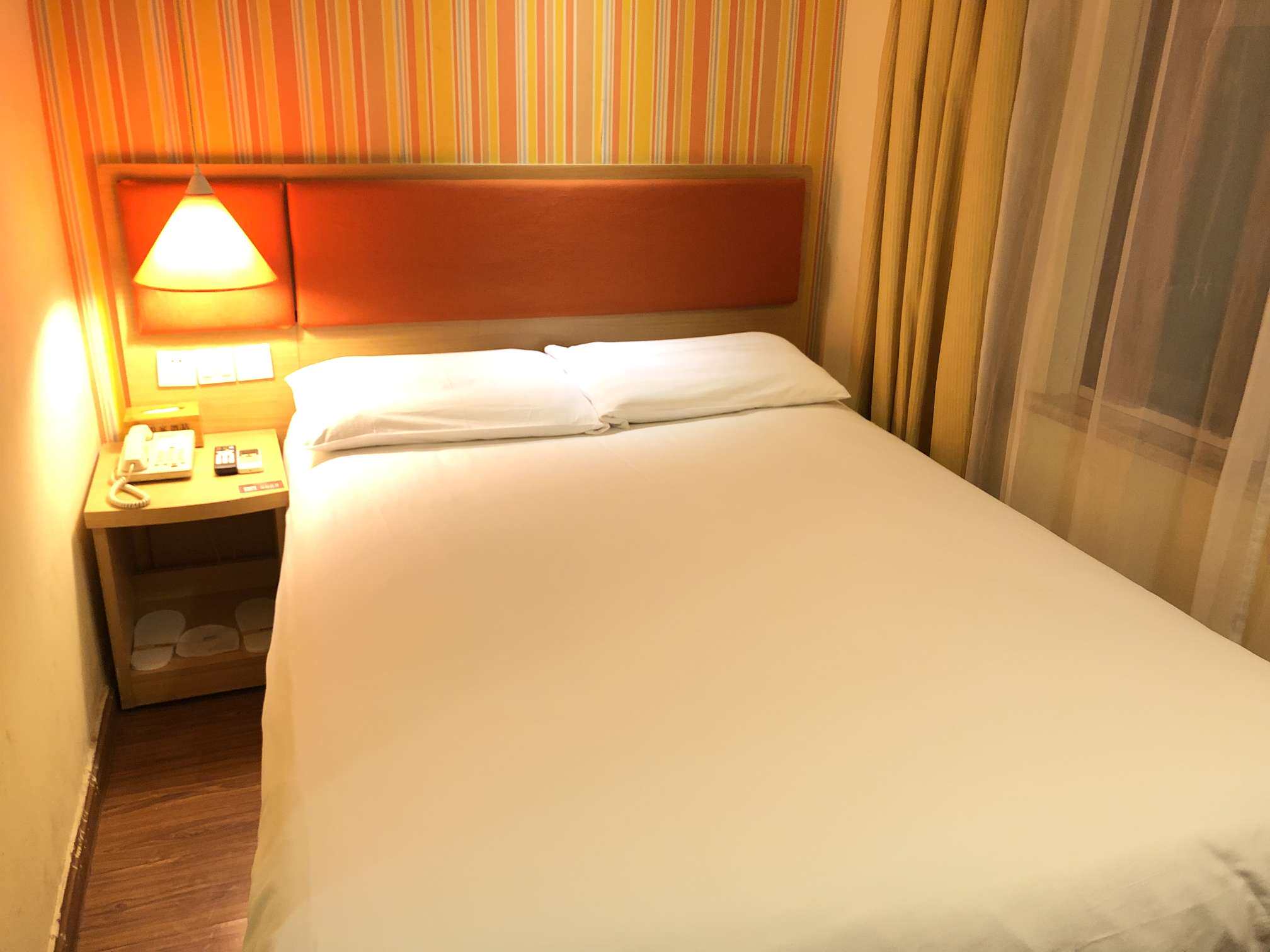 如家-达州中心广场老达一中店单人房B|ruв категории Специальные отель/характеристики Inn/апарт - отель, отель Inn - от Buy2taobao.com для оказания профессиональной услуги покупки агента Taobao