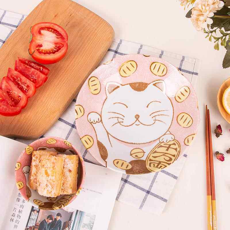 日本进口陶瓷菜碟盘子家用釉下彩招财猫儿童餐盘可爱圆盘碗碟餐具