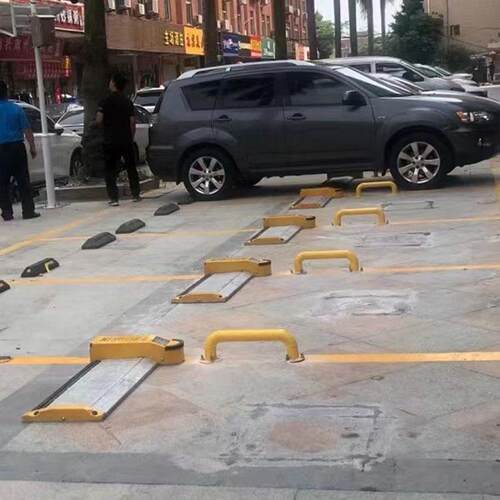 NBIOT长沙路边停车无人收费系统道路机器人平板式车位锁