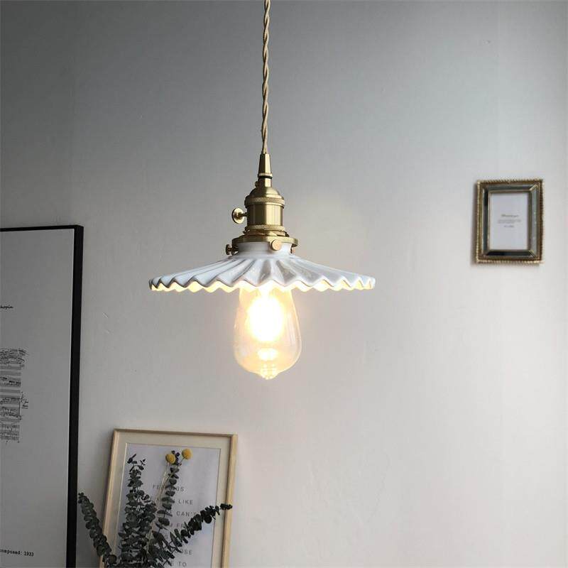 新款直销北欧白色百褶陶瓷吊灯日式餐厅民宿吧台床头卧室客厅复古
