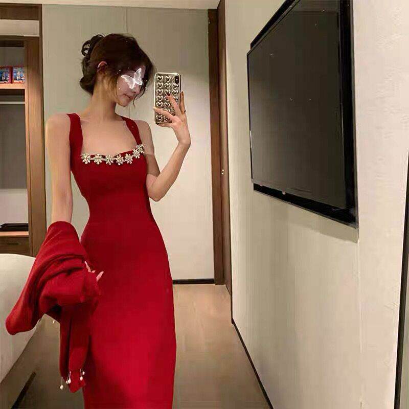 欧洲站2025秋冬季新款订婚衣服平时可穿红色小香风针织两件套裙装