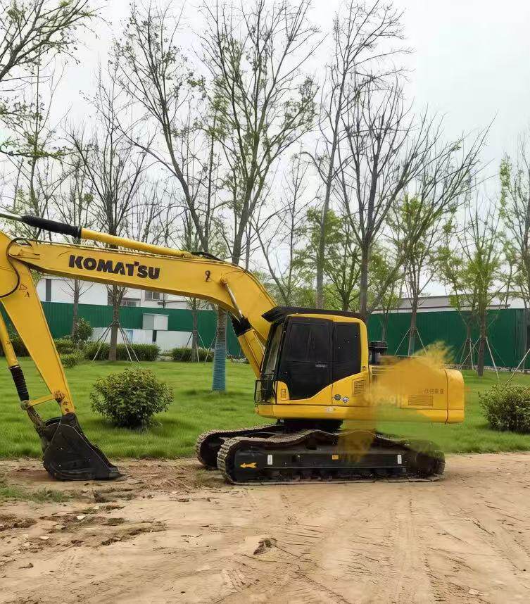 4月29日保定资产处置小松220挖掘机网络拍卖公告