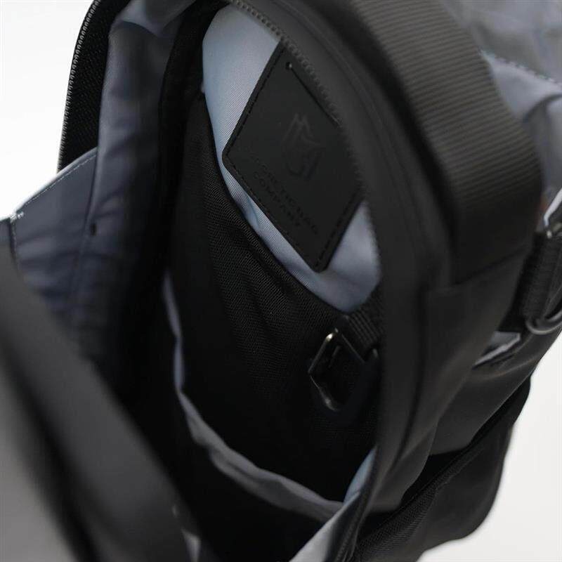 Gym kettle bag magnetic cup bag 磁吸水壶袋斜挎包水杯袋运动