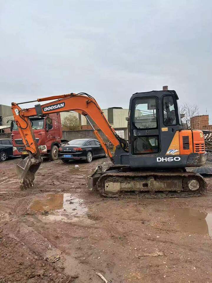 4月6日金华斗山55挖掘机带卷扬机网络拍卖公告