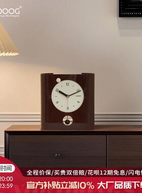 EMITDOOG玄关摆放式时钟摆件客厅家居办公桌面创意钟表装饰品