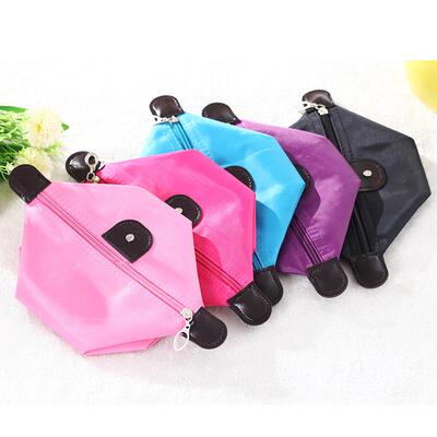 Wholesale dumpling-shaped waterproof cosmetic bags, large ca