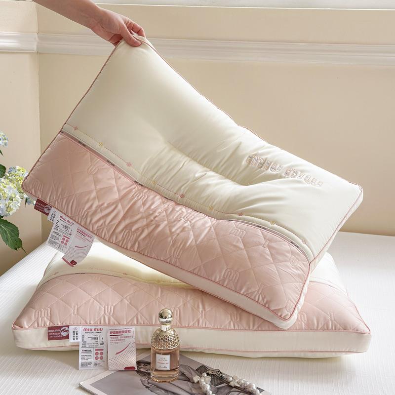 Q弹天丝护颈枕头枕芯高弹护颈牵引枕头轻奢再生纤维深睡枕芯