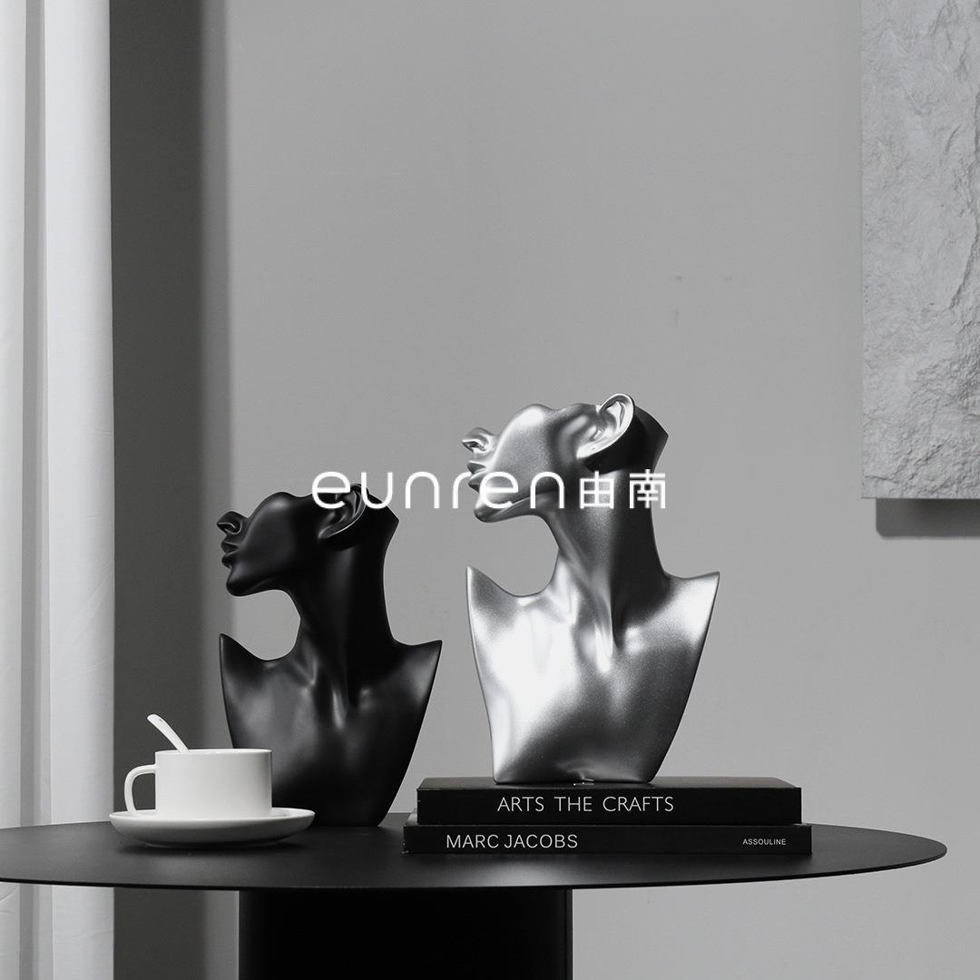 现代抽象人物雕塑摆件衣帽间首饰架珠宝展示道具样板房陈列装饰品