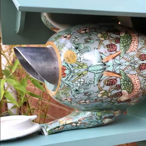 Bird House and Feeder 威廉莫里斯青色茶壶鸟屋和喂食器庭院装饰