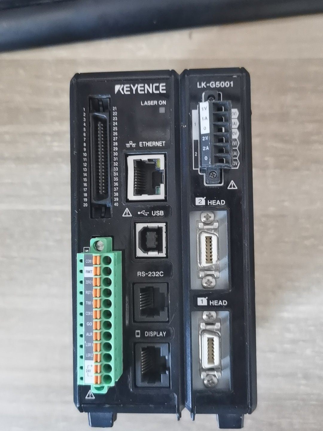 基恩士控制器LK-G5001 拆机功能包好，成色一般，实物如