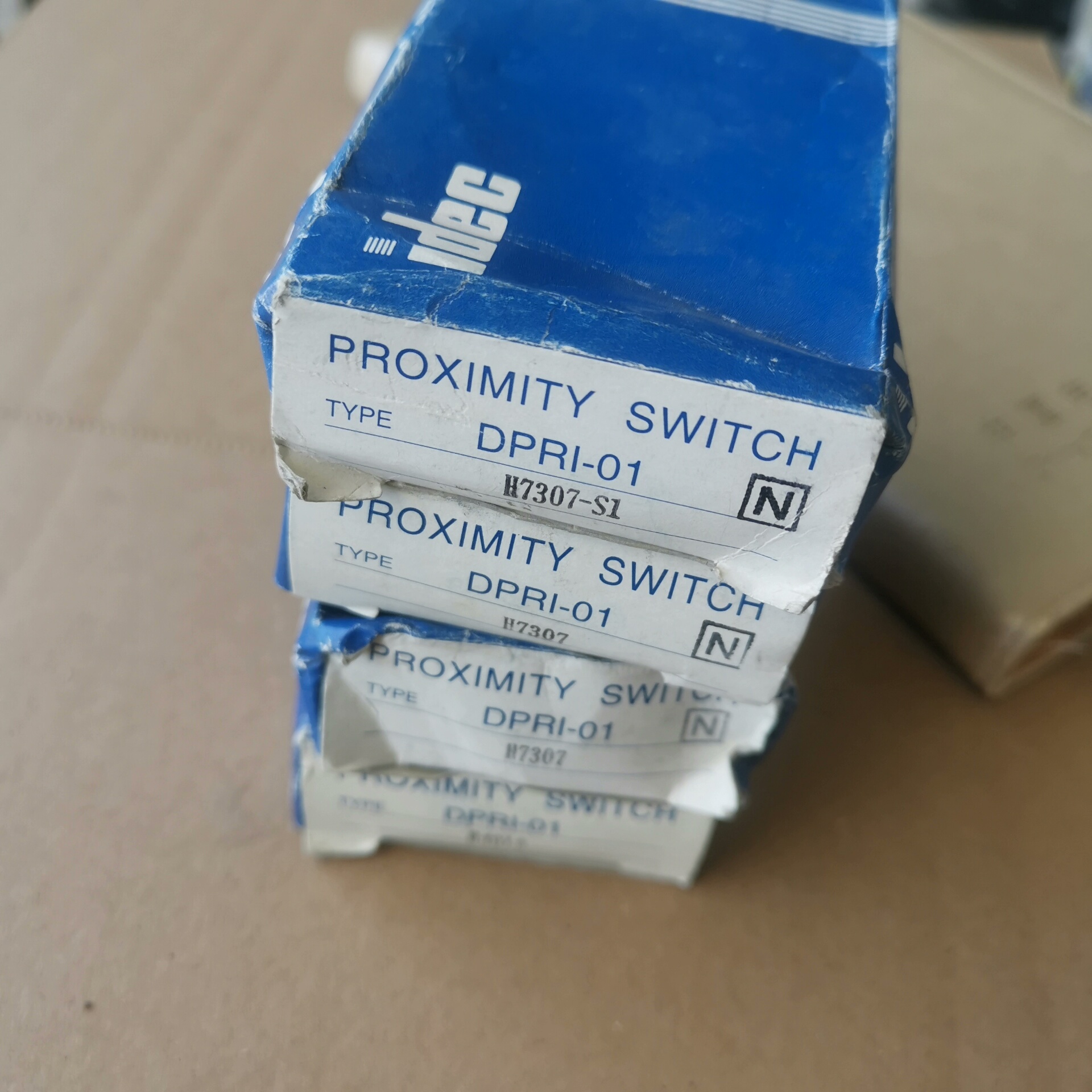 DPRI-01全新原装IDEC和泉磁开，数量4条，盒子有点变