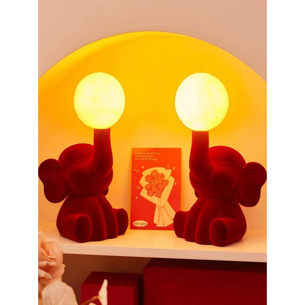 小象长明灯结婚礼物台灯一对陪嫁台灯婚房床头灯结婚氛围灯。