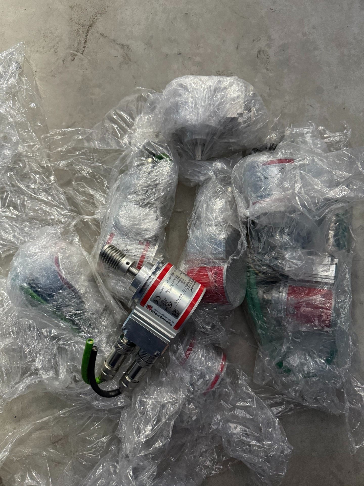 德国TR帝尔编码器CMV582M-00022，数量8个，21