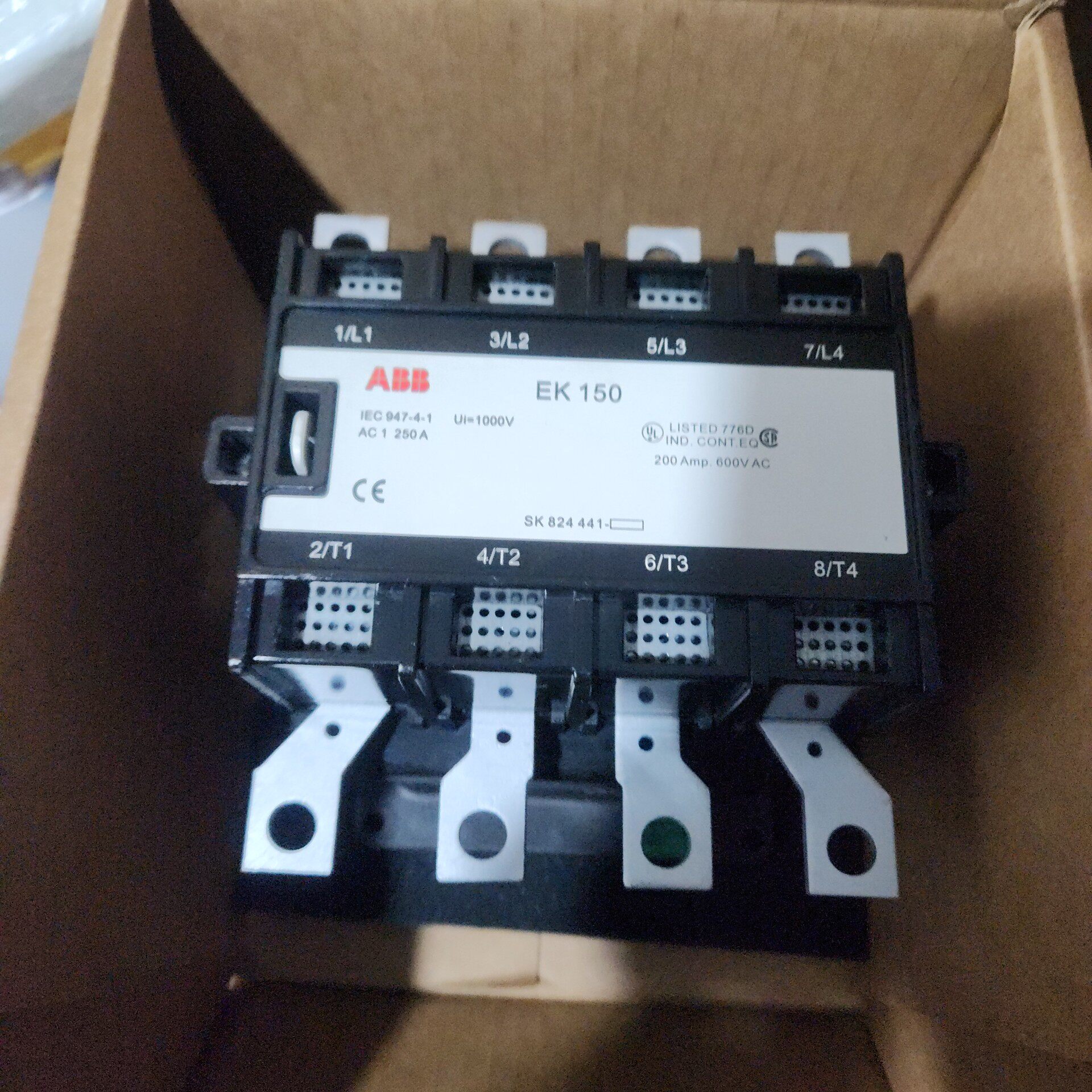 ABB接触器EK150，全新正品，型号规格是EK150-40