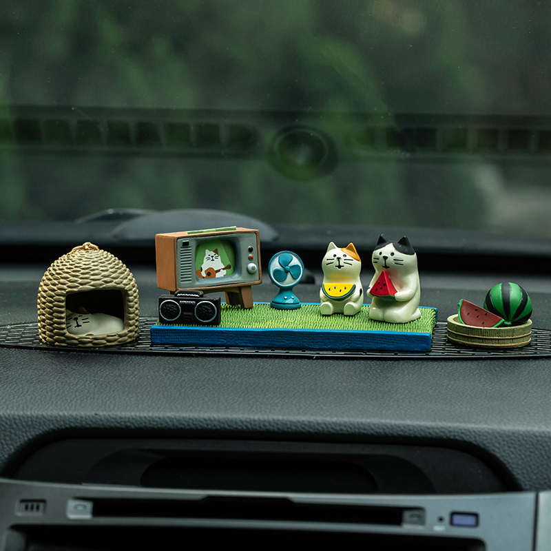 治愈系车载摆件中控台卡通猫咪汽车饰品可爱日系公仔猫之先森创意