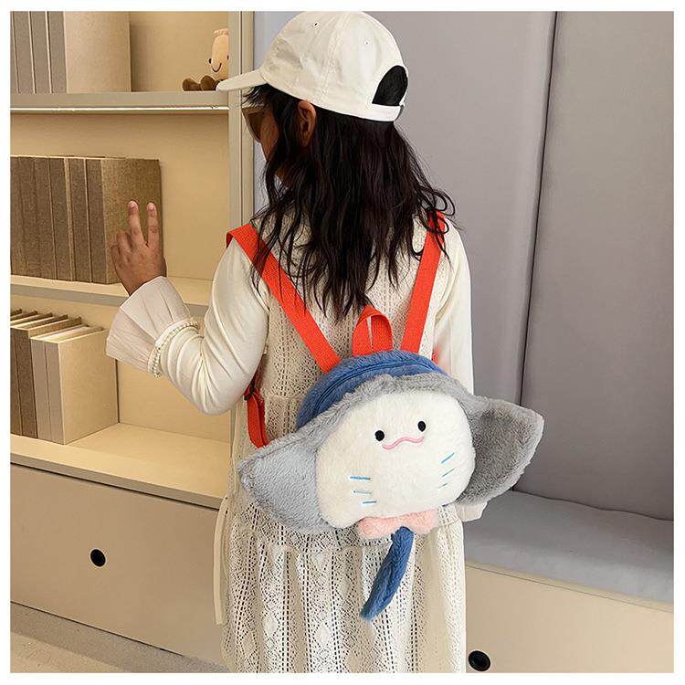 女士双肩包毛绒魔鬼鱼小乌龟卡通多功能女童双肩可爱海洋生物包包