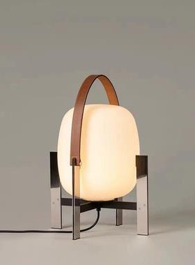 北欧中古皮革台灯日式诧寂风个性简约客厅书房氛围卧室玻璃床头灯