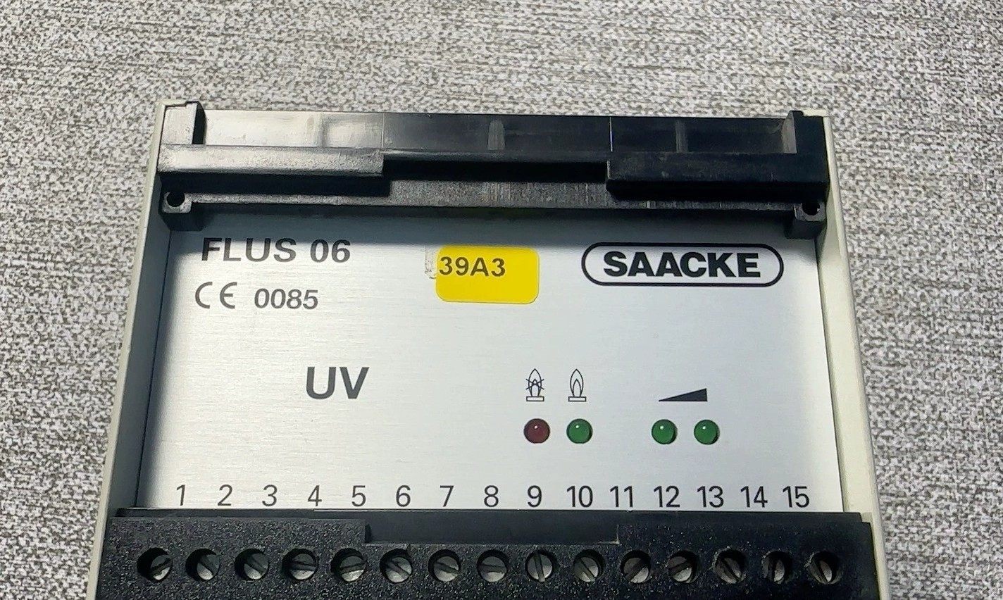 SAACKE火焰探测器FLUS 06，型号UV，230VAC