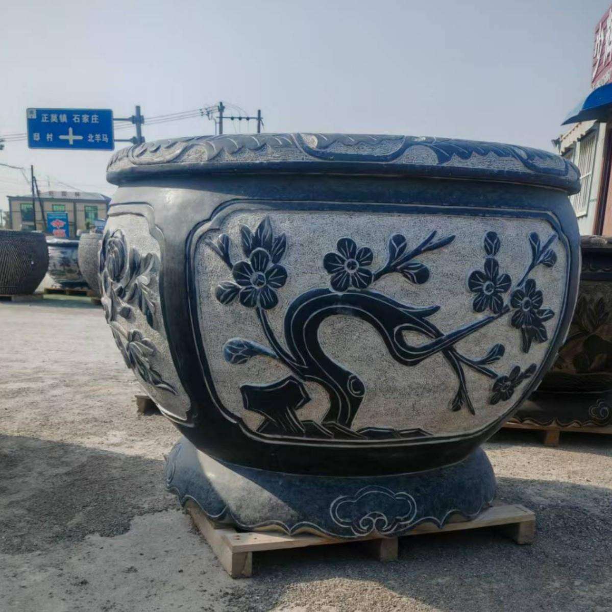 青石百福缸鱼缸门海聚宝盆荷叶莲花摆件厂家加工仿古大型养鱼鱼缸