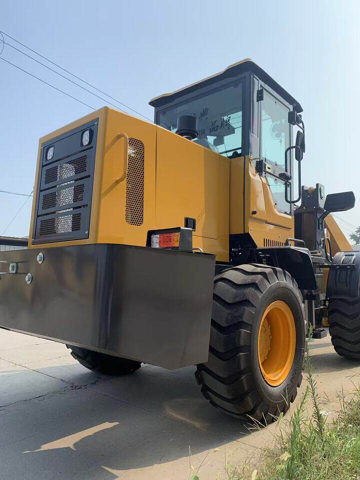 3月10日烟台全新中国山东新款958-42装载机配置见公告带厂家质保网络拍卖公告