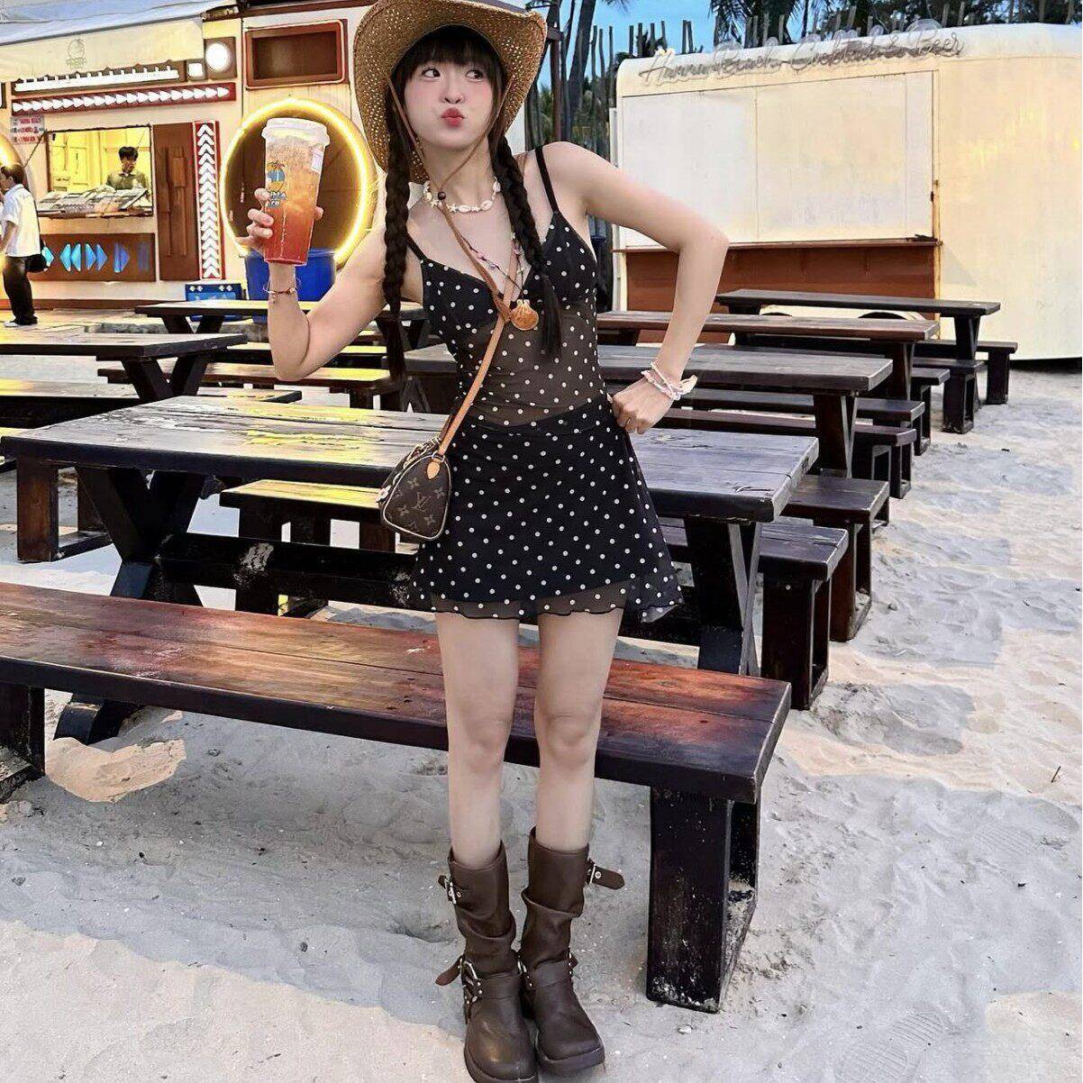 纯欲可爱少女辣妹黑色波点分体裙式吊带V领网纱微透温泉度假泳衣