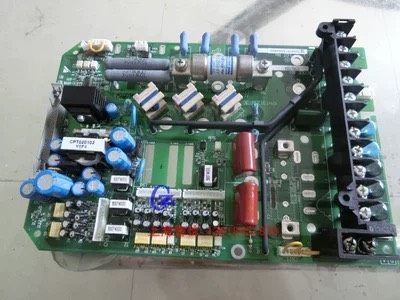 安川变频器G7 7.5KW安川驱动板，含整流模块和保险 ET