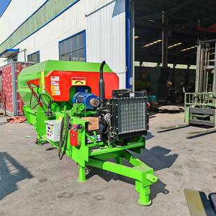 卧式饲料机立式搅拌机TMR厂家直销牛羊饲料