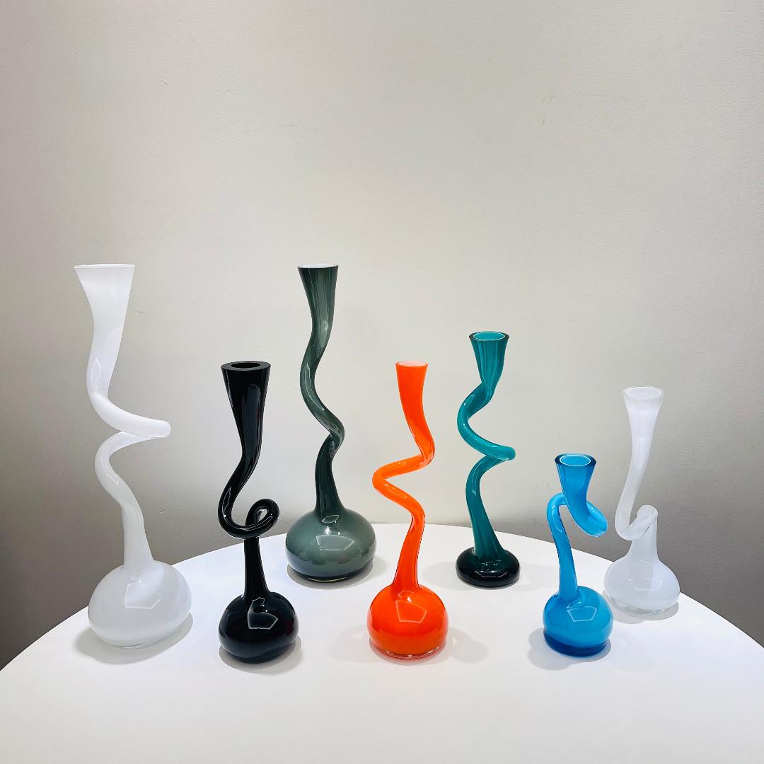 中古扭扭造型摆件花瓶复古造型异形设计感玻璃花器红黑白蓝色ins