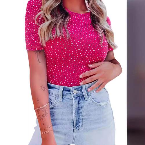 Women's polka dot pullover, short sleeved, hip hugging