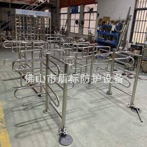 半高不锈钢防尾随旋转通道门 超市出口单项通道 手动栅栏杆单行门