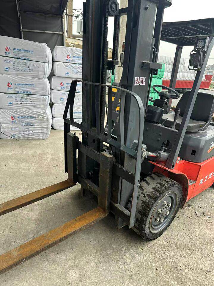 3月13日苏州(委托)-资产处置-龙工叉车一台,原版车况,国三,载重3,5吨,功能正常网络拍卖公告