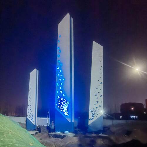 户外大型标识标牌地标精神堡垒跨街广告牌停车场景区地产指示牌