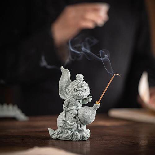 创意齐天大圣孙悟空生肖猴子茶桌茶宠摆件鱼缸沉水造景桌面装饰品
