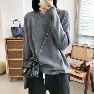 软糯显白灰色圆领宽松套头针织衫毛衣女2025秋冬新纯色内搭打底衫