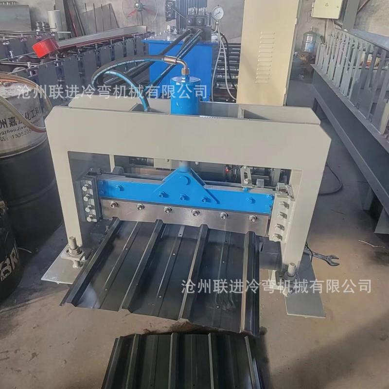 快拼厢房成型设备工具房瓦楞墙板彩钢瓦压瓦机带冲孔冷弯成型机械