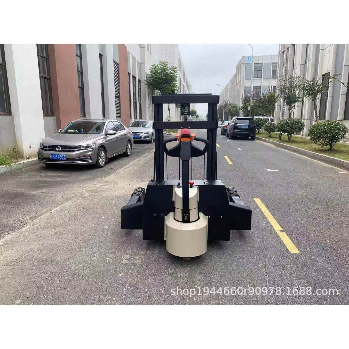 钧力电动液压叉车2吨户外越野堆高车升高装卸车1.5吨升降步行式