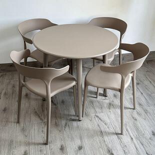 网红餐桌塑料桌椅组合休闲民宿洽谈阳台小圆桌子户外奶茶店室外摆