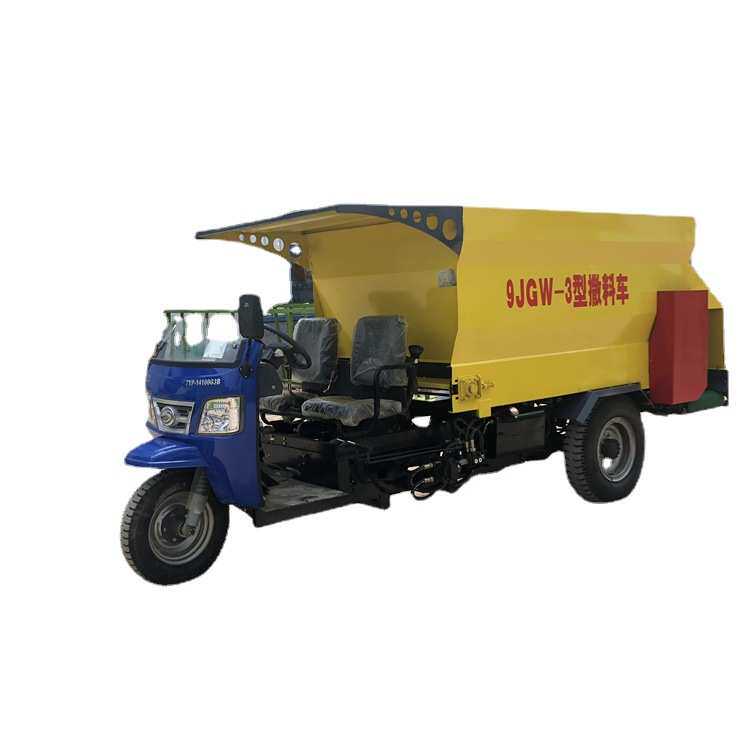 3方电动搅拌撒草饲喂机厂家青贮饲料撒料车养殖场电动小型喂料车,畜牧/养殖物资,养殖保温灯,淘宝优惠券,粉丝福利购,淘宝优惠卷