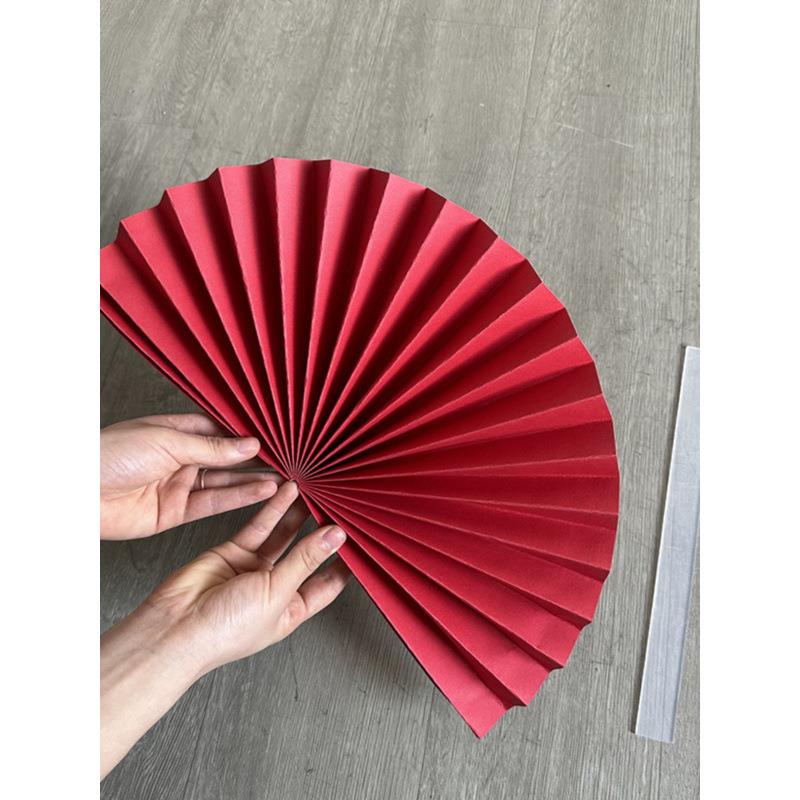 红色扇子折叠工艺扇摆件拍照婚庆美陈橱窗道具折纸半圆装饰纸扇花