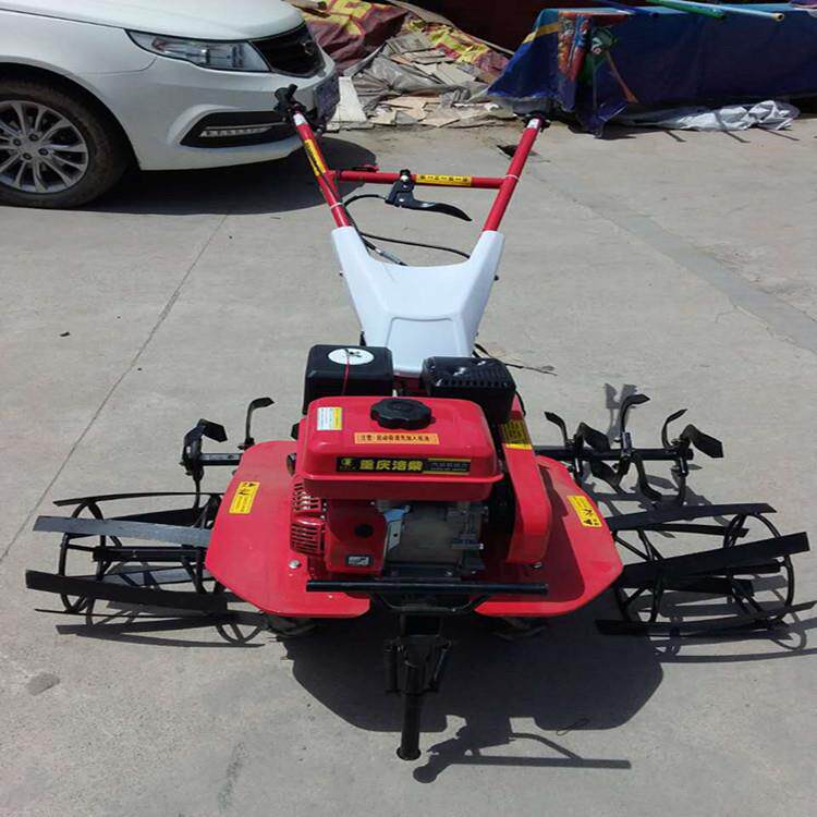 家用汽油四驱微型旋耕机，农用手扶式松土机，除草耕田设备