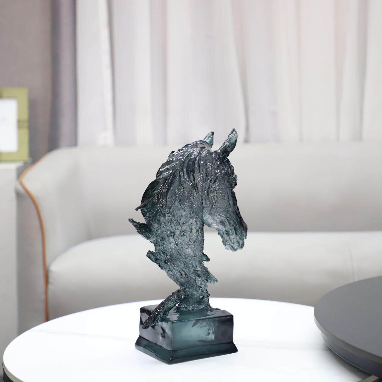 北欧创意透明树脂马头雕塑工艺品摆件玄关客厅书房电视柜家居饰品